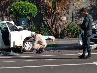 Motorista atropela e mata mulher na Antônio Maria Coelho