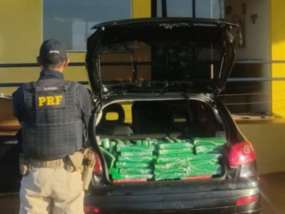 Polícia Rodoviária apreende 207 quilos de maconha em Naviraí