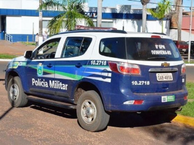 Bêbado é preso ao bater carro em Ivinhema