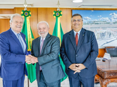 Lula anuncia Ricardo Lewandowski como novo ministro da Justiça