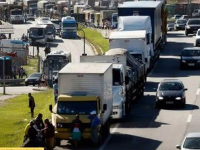 Motoristas têm novos prazos para regularizar exame toxicológico