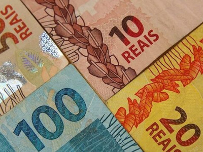 Servidores estaduais podem sacar salário já neste sábado