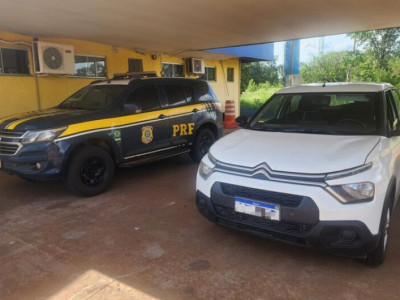 PRF recupera veículo de locadora em Água Clara