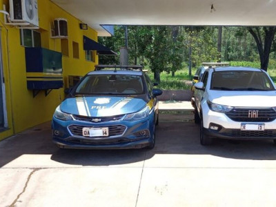 Dois carros são recuperados pela PRF no final de semana
