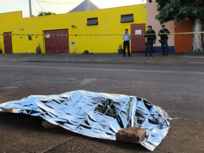 Homem é assassinado a facadas em Dourados