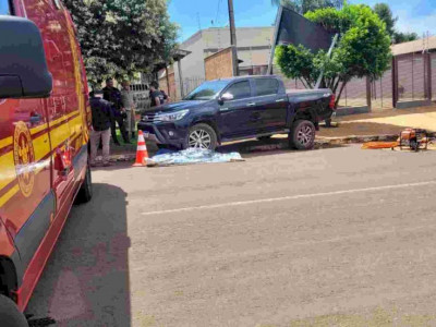 Mulher morre atropelada pela própria caminhonete em avenida de São Gabriel do Oeste