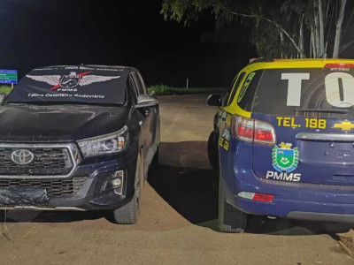 Polícia recupera caminhonete furtada e dois homens são presos