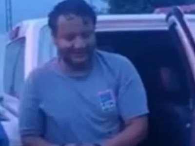 Suspeito de matar filha de 9 anos esboça sorriso ao ser preso