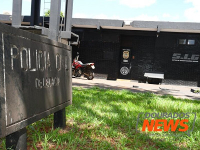 Homem alega sumiço de chave e esfaqueia vítima no meio da rua