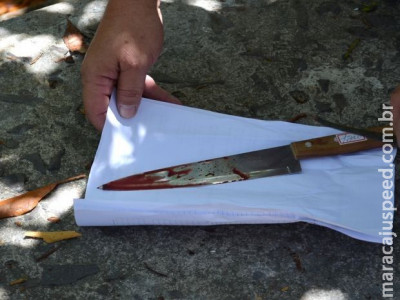 Homem leva facada do amigo e quase morre em Dourados