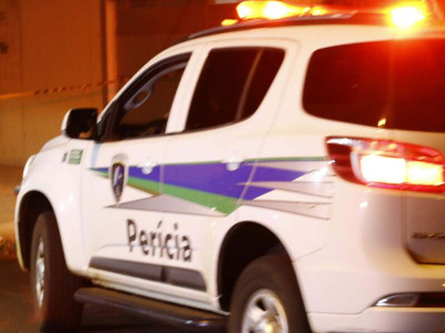 Idoso é encontrado morto no quintal de casa no Jardim Colúmbia