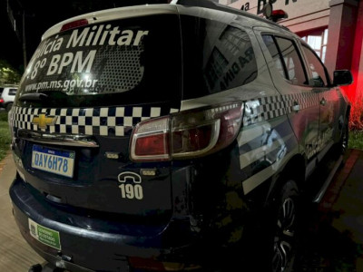 Motorista é preso ao ser flagrado dirigindo embriagado