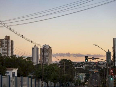 Semana começa quente, com máximas acima dos 30ºC em MS