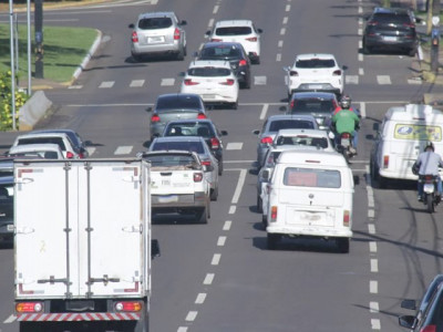 Vence hoje licenciamento veículos com placas de final 1 e 2