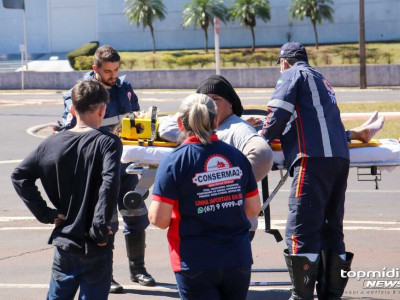 Batida entre motos deixa dois feridos na Avenida Gury Marques