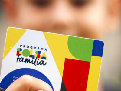 Caixa começa a pagar Bolsa Família de maio