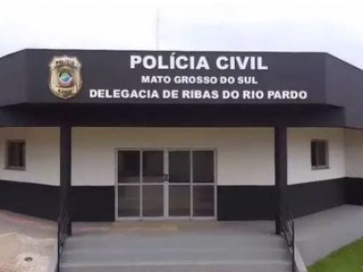 Homem joga cerveja no rosto de mulher e é esfaqueado seis vezes