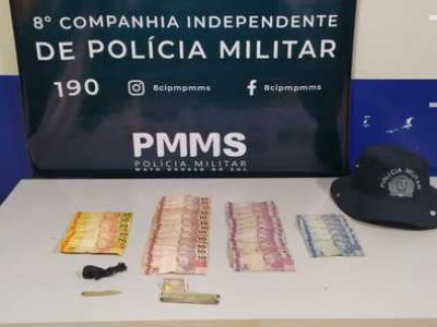 Policia Militar captura motoqueiro com maconha em Sidrolândia