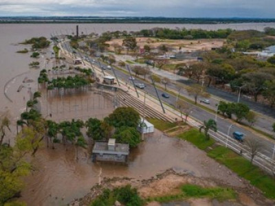 Porto Alegre está em alerta total de inundação nesta sexta
