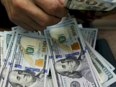 Dólar sobe para R$ 5,42 às vésperas do Copom