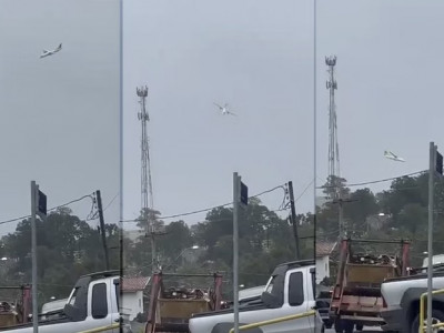 Avião cai em área residencial no interior de São Paulo