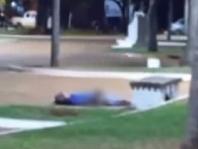 Homem é flagrado se masturbando na praça de Sidrolândia