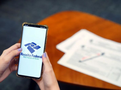 Receita paga nesta sexta quarto lote de restituição do IR 2024