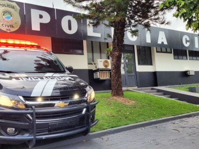 Após assalto, dupla é presa por roubo e tráfico de drogas