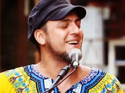Cantor de Santos, Conrado Pouza morre aos 45 anos