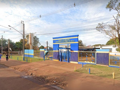 Homem mostra pênis para estudantes em Dourados