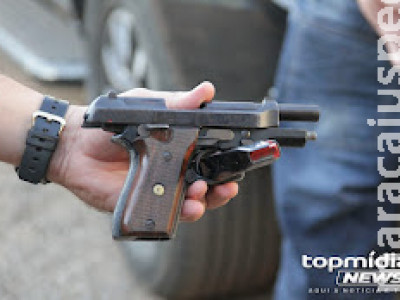 Homem é preso com espingardas e pistolas no Nova Campo Grande