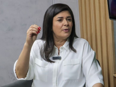 Juiz derruba liminar e libera Rose sobre 