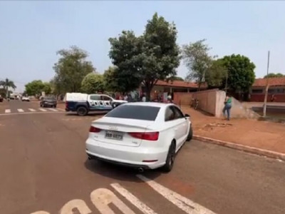 Motorista é flagrado fazendo live e dirigindo em Rio Brilhante
