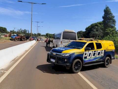 Itaporã: Bloqueio em rodovia completa 24 horas sem negociação