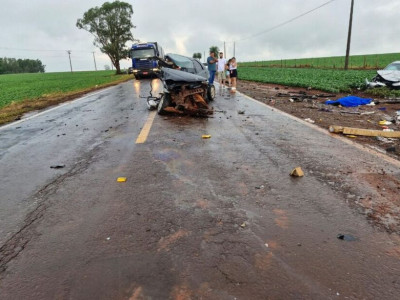 Mulher morre em colisão entre veículos na MS-386