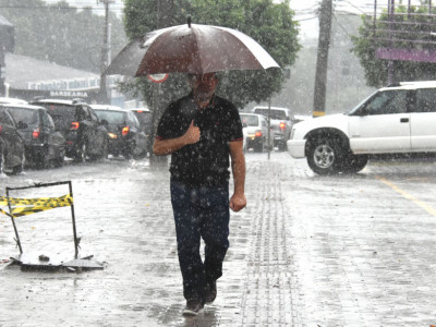 Reveillon deverá ser de tempestades e rajadas de vento em MS