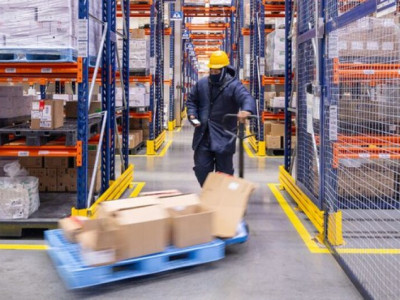 Saúde distribui 1,5 milhão de doses de vacina contra Covid-19