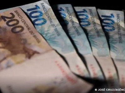 Salário mínimo passa para R$ 1.518 a partir desta semana