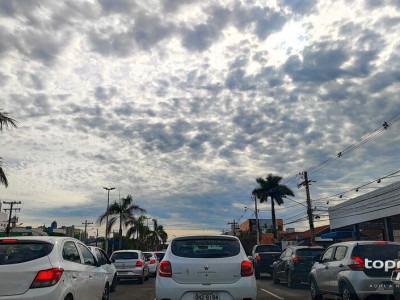 Bebam água: termômetros registram 39°C neste sábado