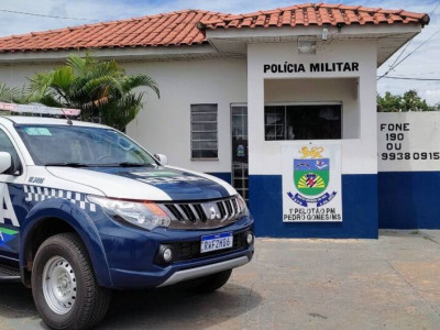 Embriagado, homem descumpre medida protetiva e é preso