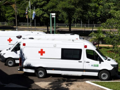 Governo de MS entrega 114 novos veículos para atender à saúde