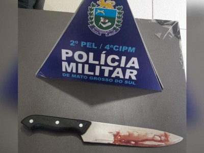 Homem é esfaqueado por colega durante bebedeira em Ladário