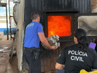 Polícia incinera mais 620 quilos de entorpecentes em Batayporã