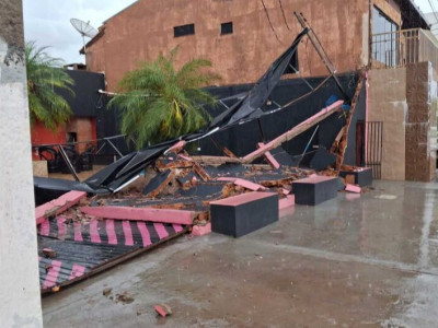 Tempestade causa estragos na região de fronteira