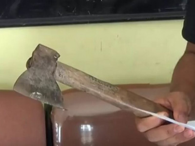 Jovem é preso por arremessar machadinha na esposa em Dourados