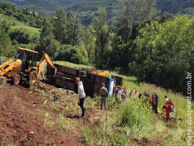 Acidente com ônibus deixa 7 mortos no RS