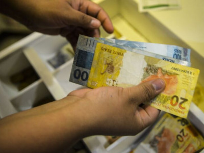 Governo propõe salário mínimo de R$ 1.630 em 2026