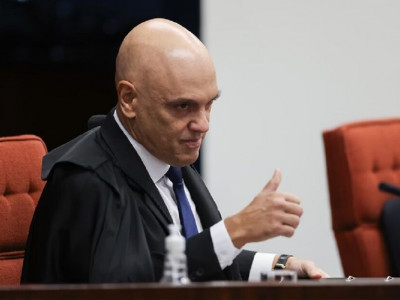 Moraes arquiva pedido de prisão preventiva de Bolsonaro