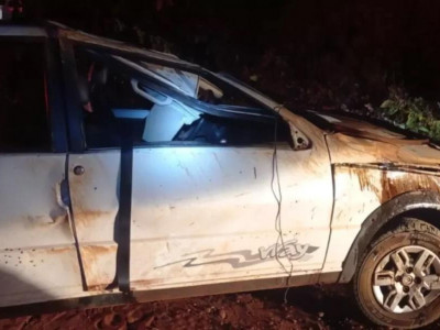 Motorista capota várias vezes e quatro ficam feridos na MS-316