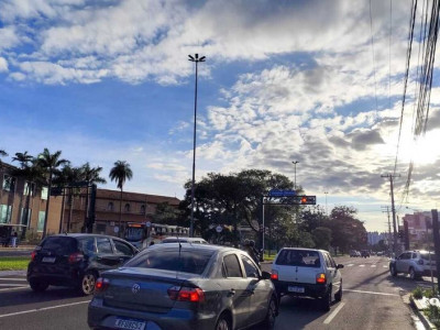 Tempo firme predomina em MS nesta terça